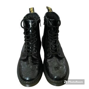 Dr. Martens 1460 Lace up fashion boots size 3